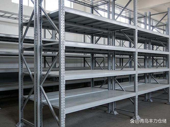 工厂货架在原材料库叉车转弯与消防间距的协同设计——以青岛丰力仓储设备实践为例